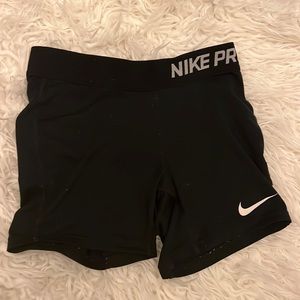 Black Nike Pros